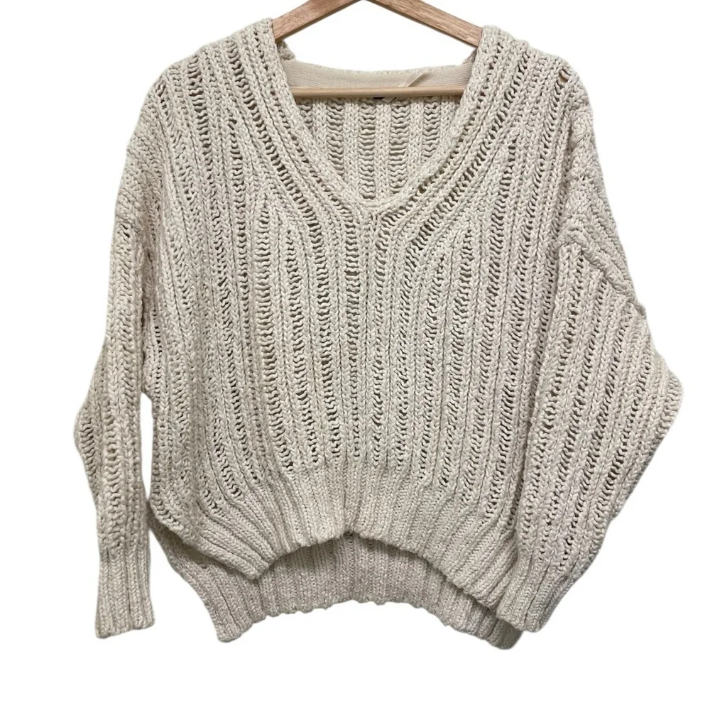 Free People Infinite V-Neck Sweater Chunky Cozy Cream Knit Women’s Size XS